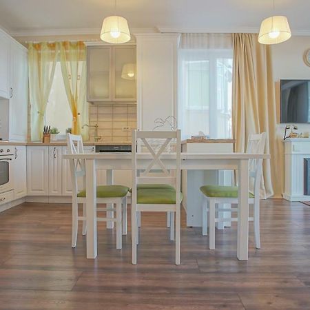 Cn2I Luxury Accommodation/Maior Cranta Brasov Exterior photo