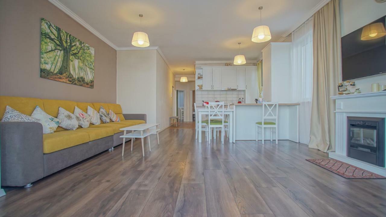 Cn2I Luxury Accommodation/Maior Cranta Brasov Exterior photo